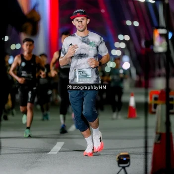 Runner Photo 6232040