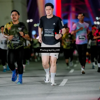 Runner Photo 6232537