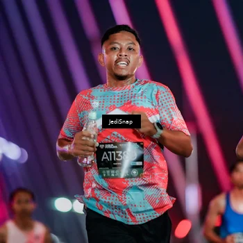 Runner Photo 6232871