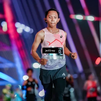 Runner Photo 6232945