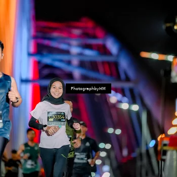 Runner Photo 6233047