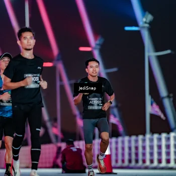 Runner Photo 6233150