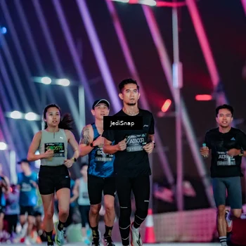 Runner Photo 6233186
