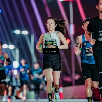 Runner Photo 6233275