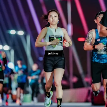 Runner Photo 6233301