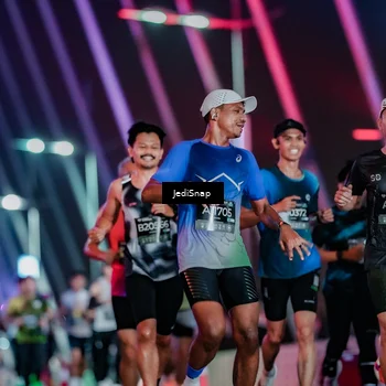 Runner Photo 6233370