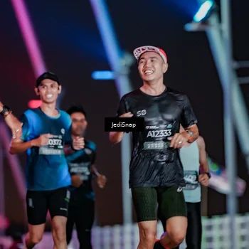 Runner Photo 6233471