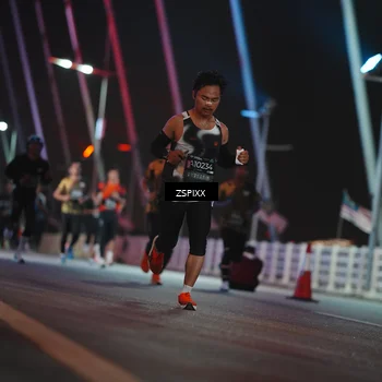 Runner Photo 6233498