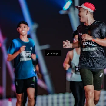 Runner Photo 6233533