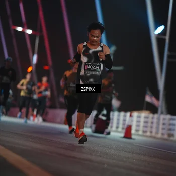 Runner Photo 6233725