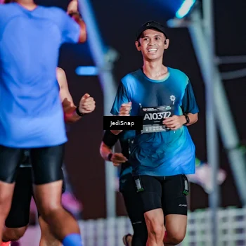 Runner Photo 6233768