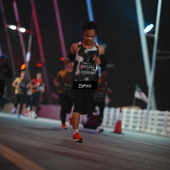 Runner Photo 6233773