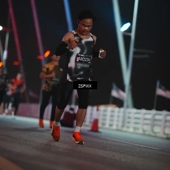 Runner Photo 6233785