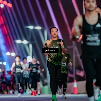 Runner Photo 6233945