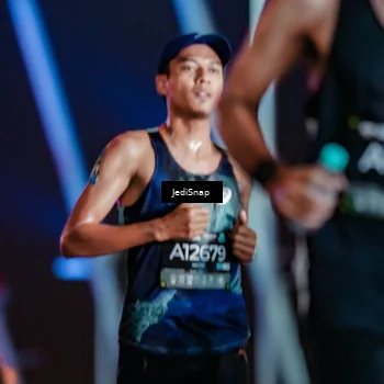 Runner Photo 6233952