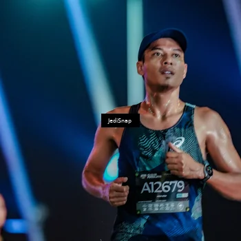 Runner Photo 6234008