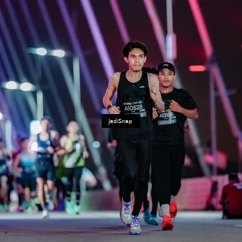 Runner Photo 6234041