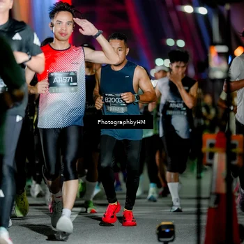 Runner Photo 6234054