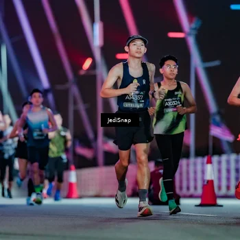 Runner Photo 6234155
