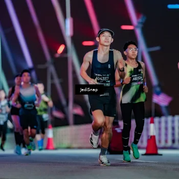 Runner Photo 6234230