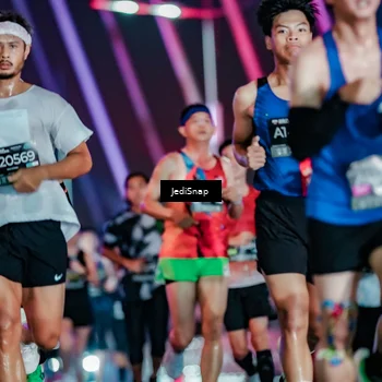 Runner Photo 6234350