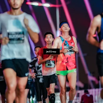Runner Photo 6234351