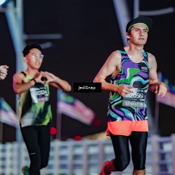 Runner Photo 6234354