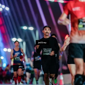 Runner Photo 6234493