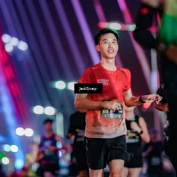Runner Photo 6234499