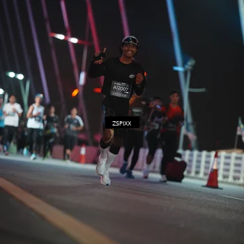 Runner Photo 6234536