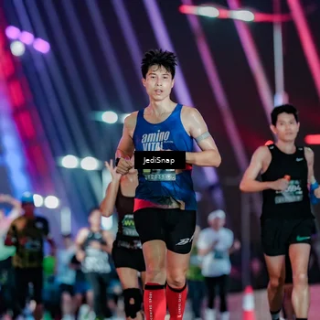 Runner Photo 6234592