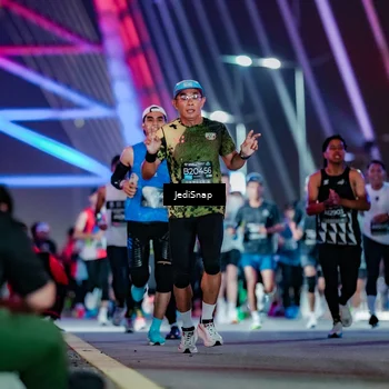Runner Photo 6234674