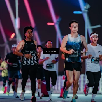 Runner Photo 6234765