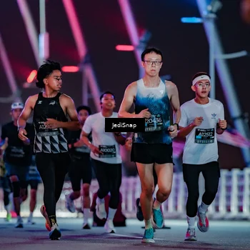 Runner Photo 6234793