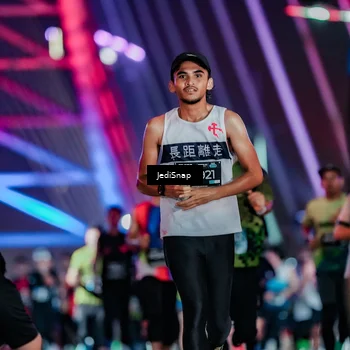 Runner Photo 6234825
