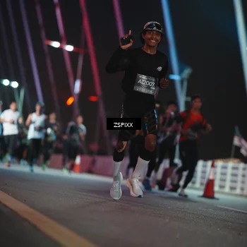 Runner Photo 6234871