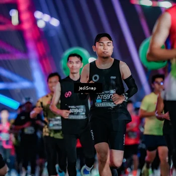Runner Photo 6234921