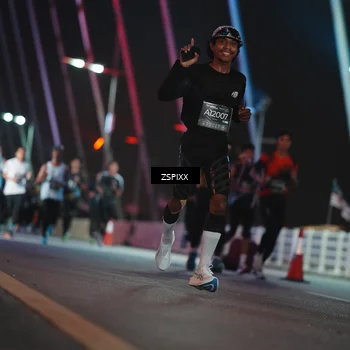 Runner Photo 6235103