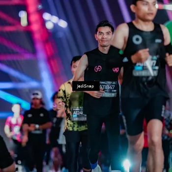 Runner Photo 6235288