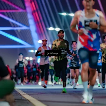 Runner Photo 6235605