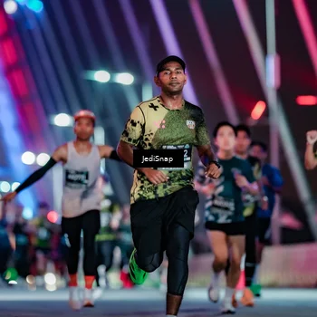 Runner Photo 6235644
