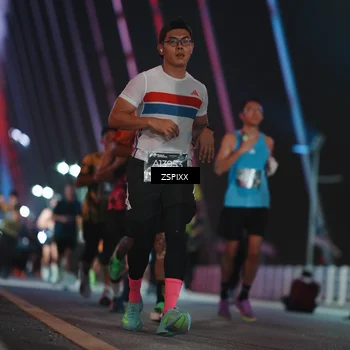 Runner Photo 6235675