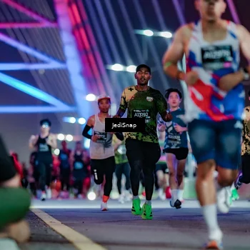 Runner Photo 6235679