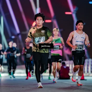 Runner Photo 6235804