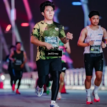 Runner Photo 6235839