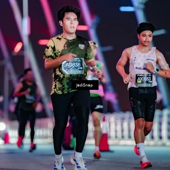 Runner Photo 6235889