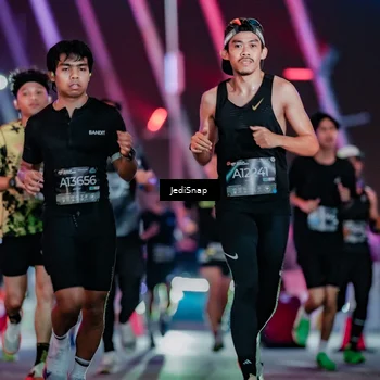 Runner Photo 6235991