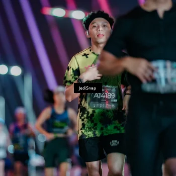 Runner Photo 6236027