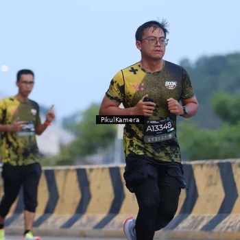 Runner Photo 6236028