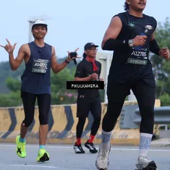 Runner Photo 6236087